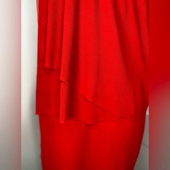 Michael Kors Elegant Scarlet Red One-Shoulder Dress - Picture 3 of 11